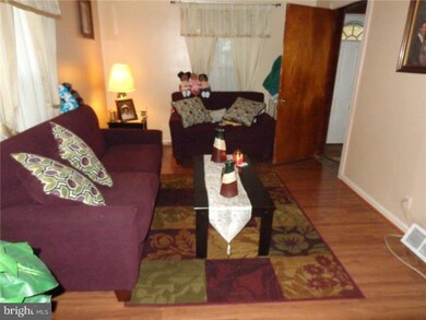 16 W Monroe St, Paulsboro, NJ 08066 - photo 5