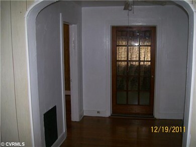 Dining Room - Dining area complete with ceiling fa