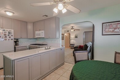 3018 W Lawrence Ln, Phoenix, AZ 85051 - photo 6