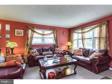 4010 Evans Ln, Drexel Hill, PA 19026 - photo 5