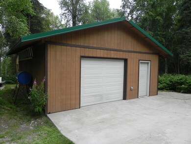 Detached Gar/shop