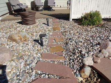 1409 N Ridge Rd, Mitchell, SD 57301 - photo 5