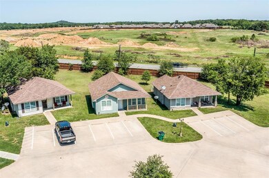 717 Hometown Village Ct, Joshua, TX 76058 - photo 3