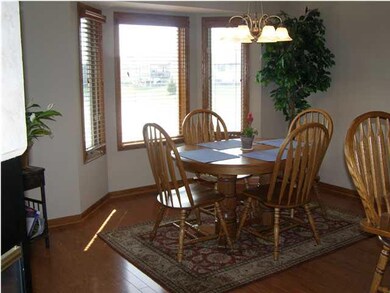 Dinning room with views of the lake.