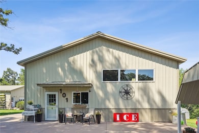 101 Canyon Rd, Montezuma, IA 50171 - photo 3