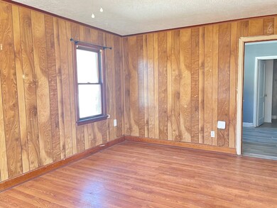 2302 E Elm Ave, Enid, OK 73701 - photo 2