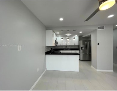 3865 W 9th Ave unit 35, Hialeah, FL 33012 - photo 4