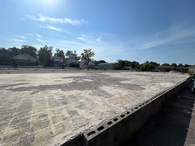 1006 S Walnut St, Bloomington, IN 47401 - photo 2