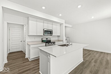 7567 Marin Pkwy, Cumberland, IN 46229 - photo 7