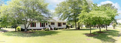 925 Darrell Dr, Greenville, NC 27834 - photo 2