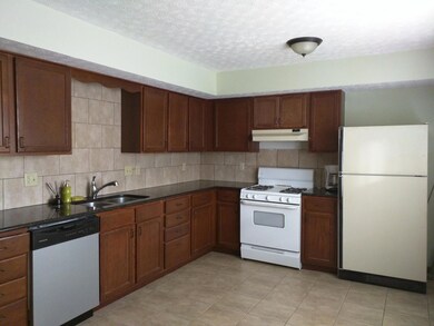 5387 Vinewood Ct, Columbus, OH 43229 - photo 3