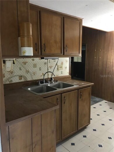 10908 Ross St, Tampa, FL 33610 - photo 4