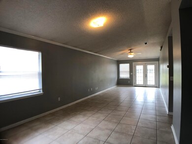 2301 Townsquare Dr, Jacksonville, FL 32216 - photo 5