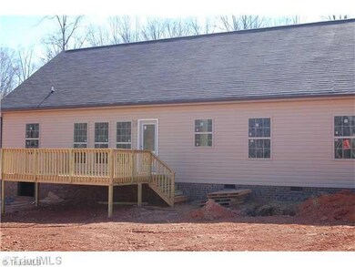 295 Twin Creeks Dr unit 14, Stokesdale, NC 27357 - photo 2