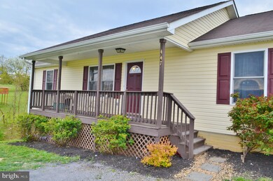 447 N Summit Ave, Woodstock, VA 22664 - photo 3