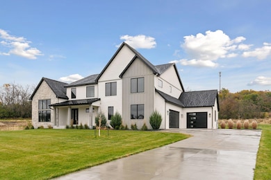 5240 8th St SW, Rochester, MN 55902 - photo 2