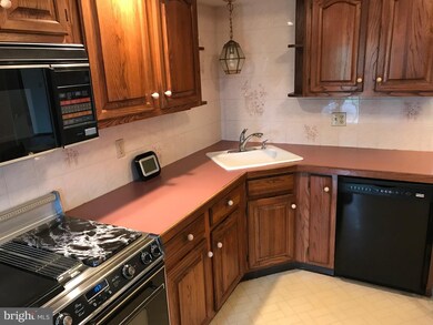 2106 Daniel St, Coplay, PA 18037 - photo 5