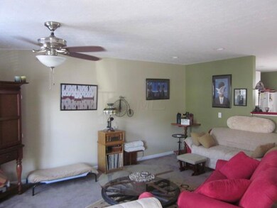 6527 Crab Apple Dr unit 2-6527, Canal Winchester, OH 43110 - photo 2