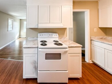 319 Brown Ave, Millen, GA 30442 - photo 4