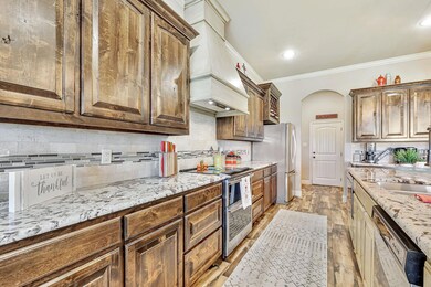 306 Mckittrick Ln, Godley, TX 76044 - photo 7