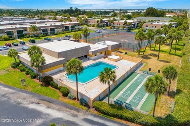 Community pool & Shuffle Board Courts