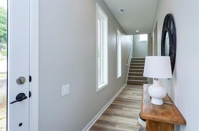 2726 Fleur Dr unit 17, Des Moines, IA 50321 - photo 3