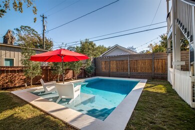 210 E 24th St, Houston, TX 77008 - photo 2