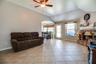 3415 Austin St, Gainesville, TX 76240 - photo 6
