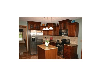 Stainless Appliances * Refrigerator Stays