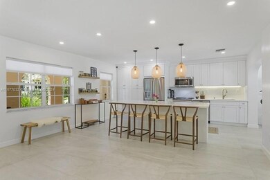 291 W Mashta Dr, Key Biscayne, FL 33149 - photo 4