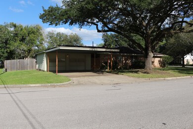 1114 Oak Creek Dr, Richmond, TX 77469 - photo 2