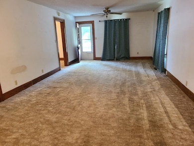 1118 E 12th Ave, Winfield, KS 67156 - photo 3