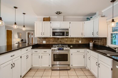 12 Kitchen