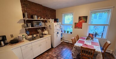 5 Wilbur Ct unit 2, Boston, MA 02128 - photo 3