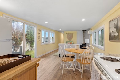 1320 N Oak Harbor St unit 107, Oak Harbor, WA 98277 - photo 5