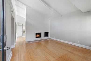 5928 Sandhurst Ln unit 227, Dallas, TX 75206 - photo 4