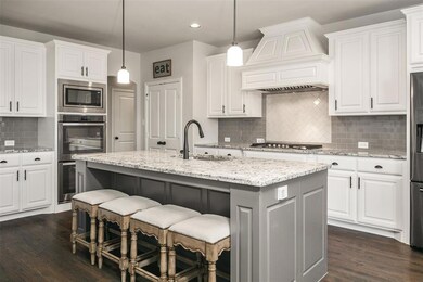 Enjoy double ovens and lots of storage!