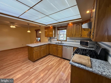 574 E Front St, Marietta, PA 17547 - photo 4