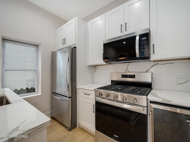 2142 N Maplewood Ave unit 1F, Chicago, IL 60647 - photo 6