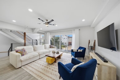 219 Pheasant St unit B, Houston, TX 77018 - photo 5