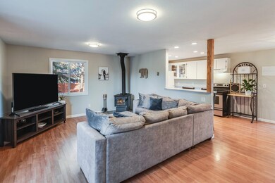 2111 NE Mistletoe Ct Bend OR-print-003-0