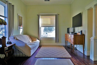 318 F Street Lemoore 07 Entry 2 Smallest