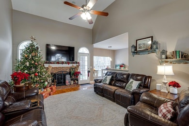 5864 Crooked Creek Dr, Ooltewah, TN 37363 - photo 5