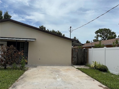 1970 Debbie St, Sarasota, FL 34231 - photo 2