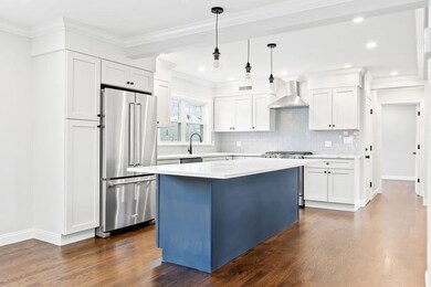 9 Noble St unit 9, West Newton, MA 02465 - photo 4