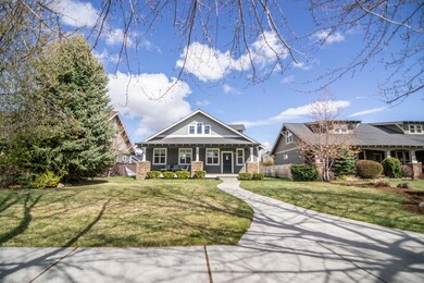 920 NW 15th St, Redmond, OR 97756 - photo 2