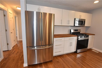 373 Collier St, Columbus, IN 47201 - photo 6