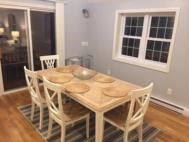 DiningRoom