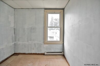 56 Thompson St, Troy, NY 12180 - photo 5