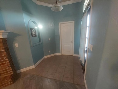 Detailed view of baseboards